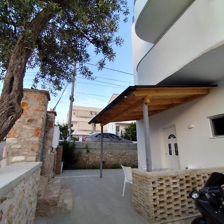 M&J Home كساميل المظهر الخارجي الصورة